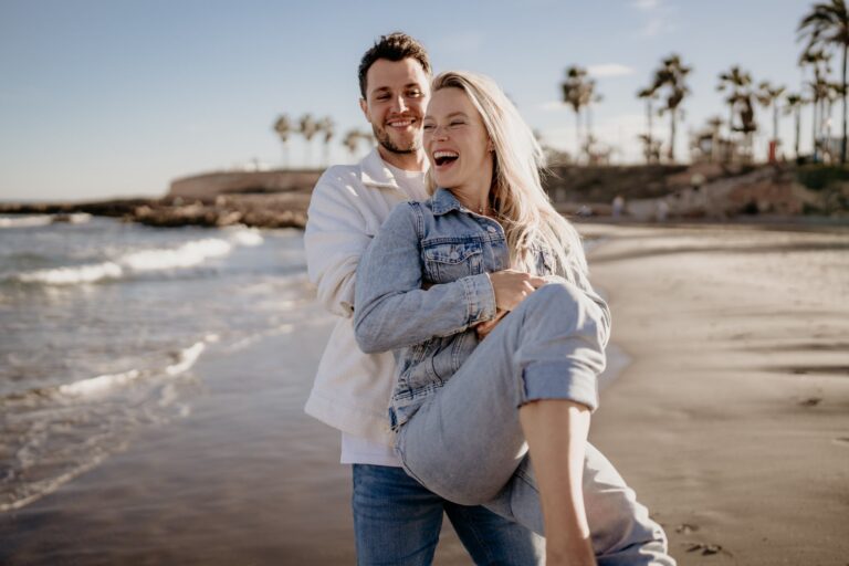 Romantyczna Sesja Love Story na Plaży w Torrevieja